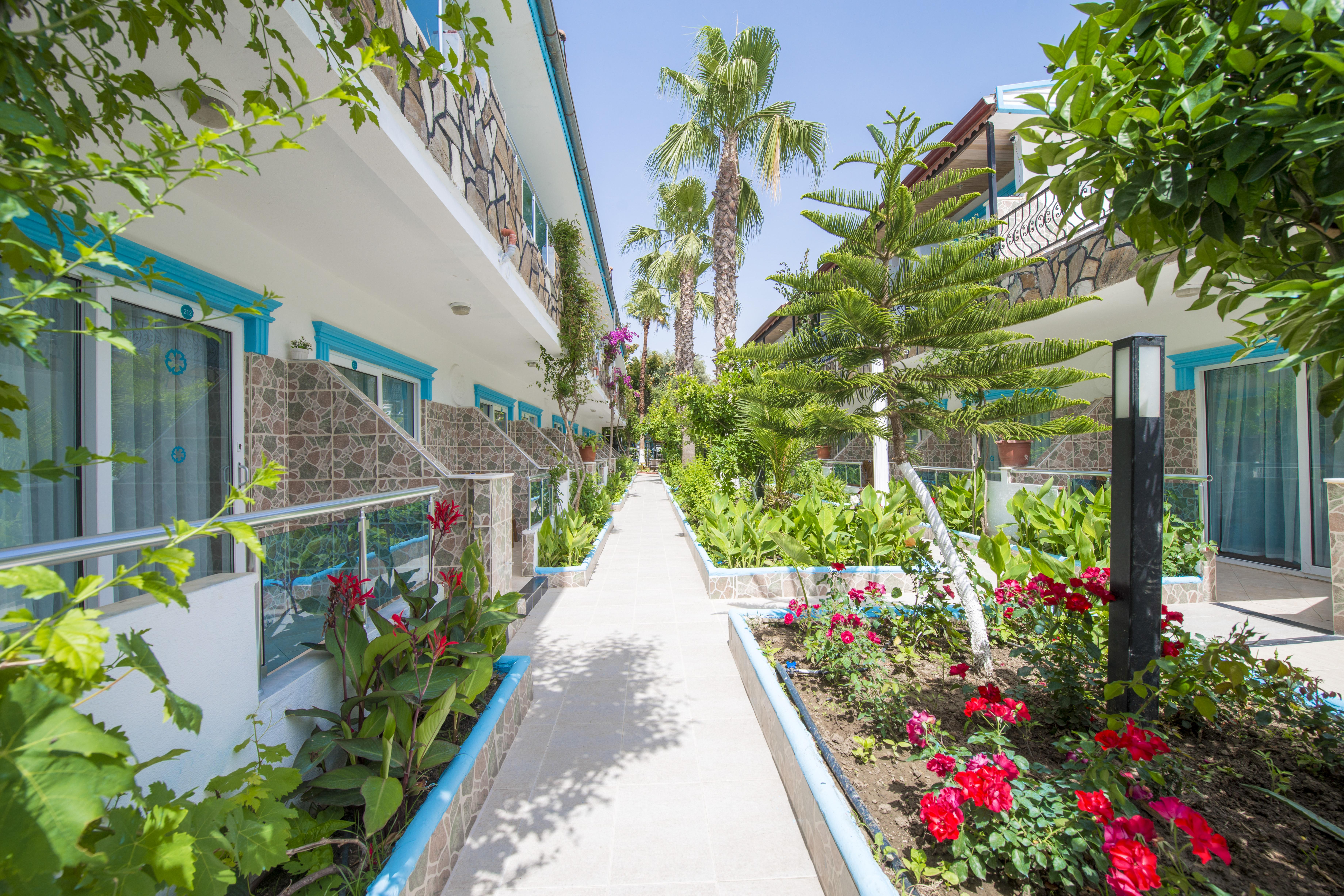 Sunberk Hotel Side Exterior photo